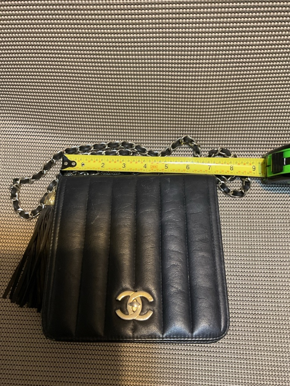 Vintage Chanel Black Quilted Chain Crossbody Bag with Tassel - Picture 9 of 9